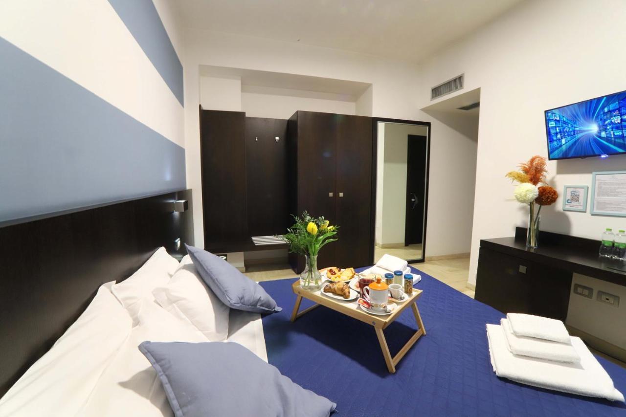 Double or Twin Room,1351879621:JPEG